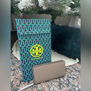 Tory Burch Perry Zip Continental Wallet (NEW)